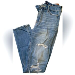 NWOT-Hollister High Rise Super Skinny Jeans size 23 or 00R